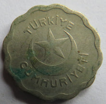 Load image into Gallery viewer, 1939 Turkey One Kurus Coin
