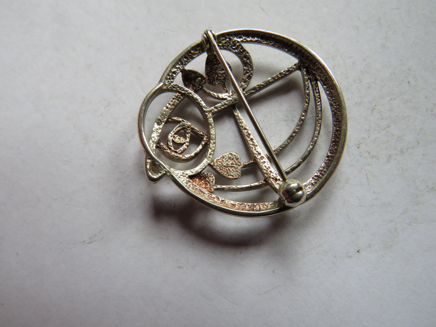 Sterling Silver Ladies Brooch In Mackintosh Style By Malcolm Gray Ortak