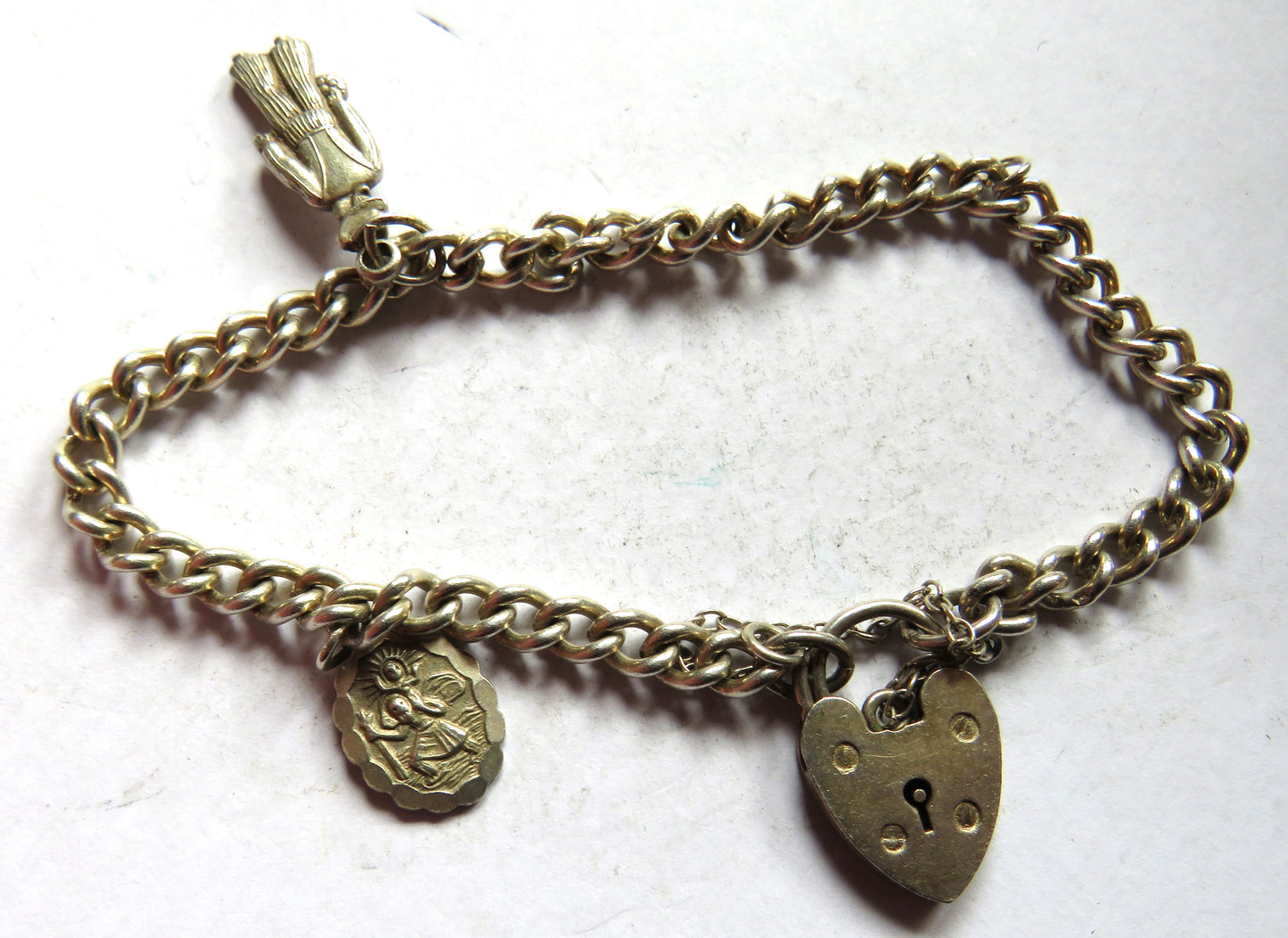 Vintage Ladies Sterling Silver Charm Bracelet