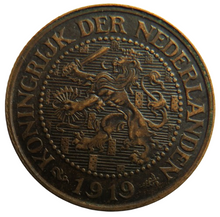 Load image into Gallery viewer, 1919 Netherlands 2 &amp; 1/2 Cent Coin
