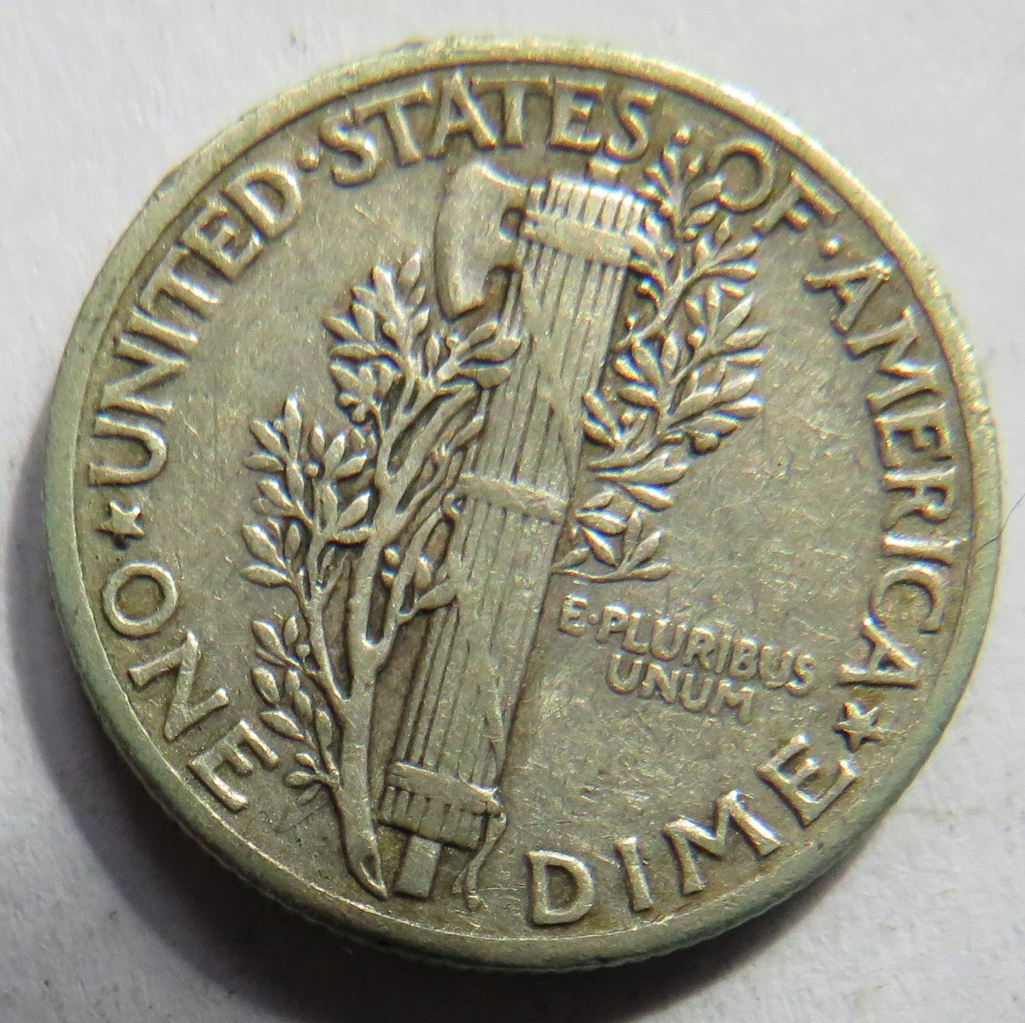 1943 USA Silver Mercury One Dime Coin