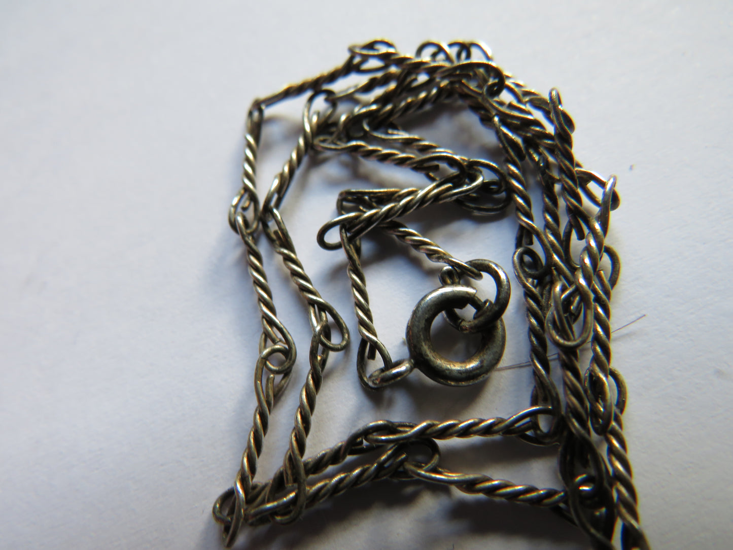 Vintage Ladies White Metal Floral Necklace