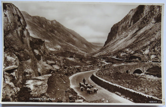 Vintage Postcard of Llanberis Pass, 1939