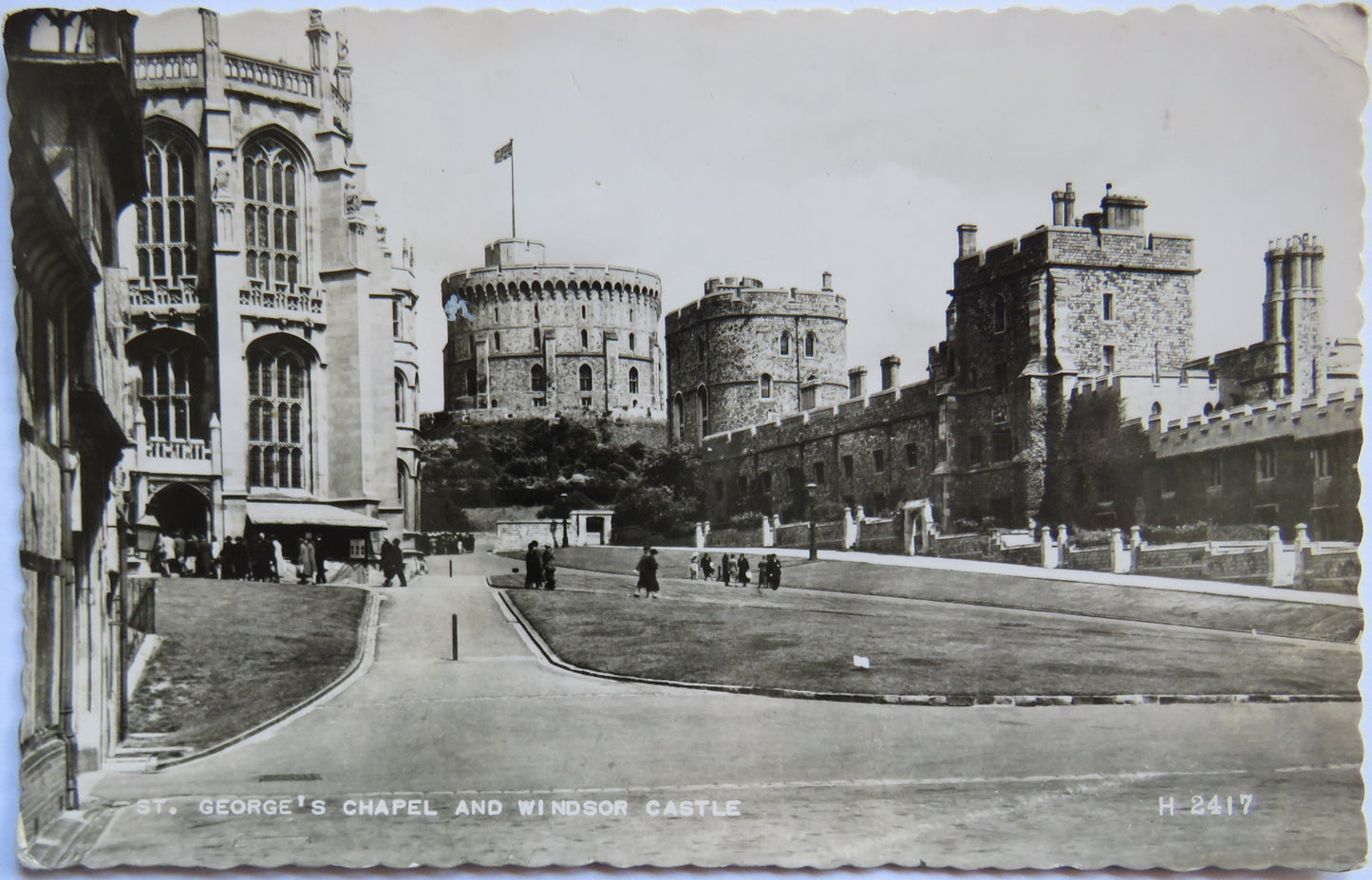 Vintage Postcard of St. George's Chapel and Windsor Castle