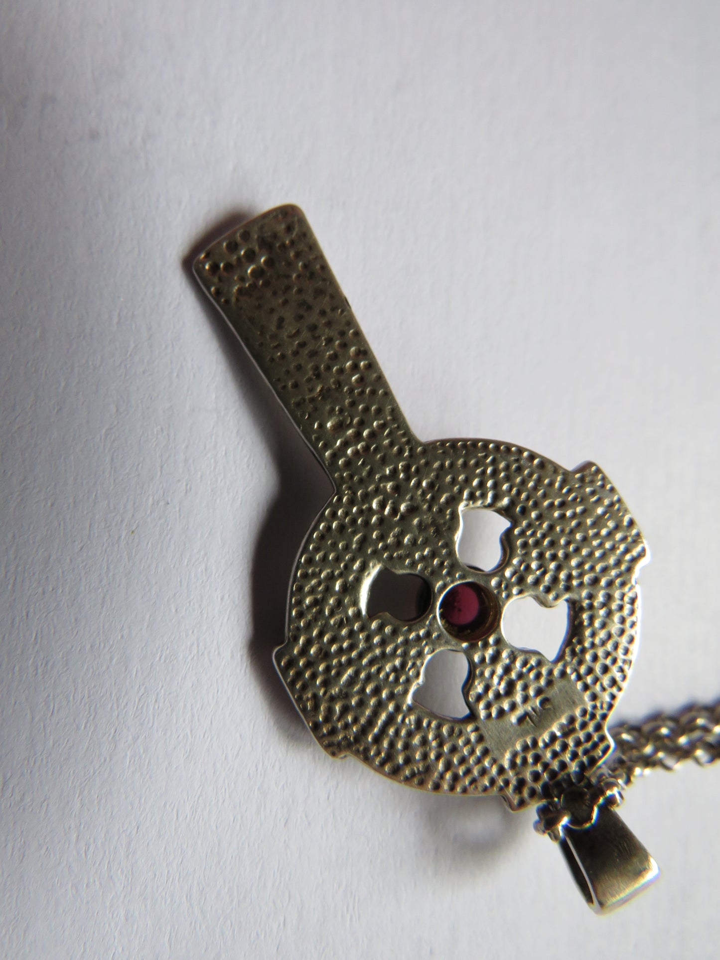 Vintage Ladies Sterling Silver Necklace & Celtic Cross Pendant