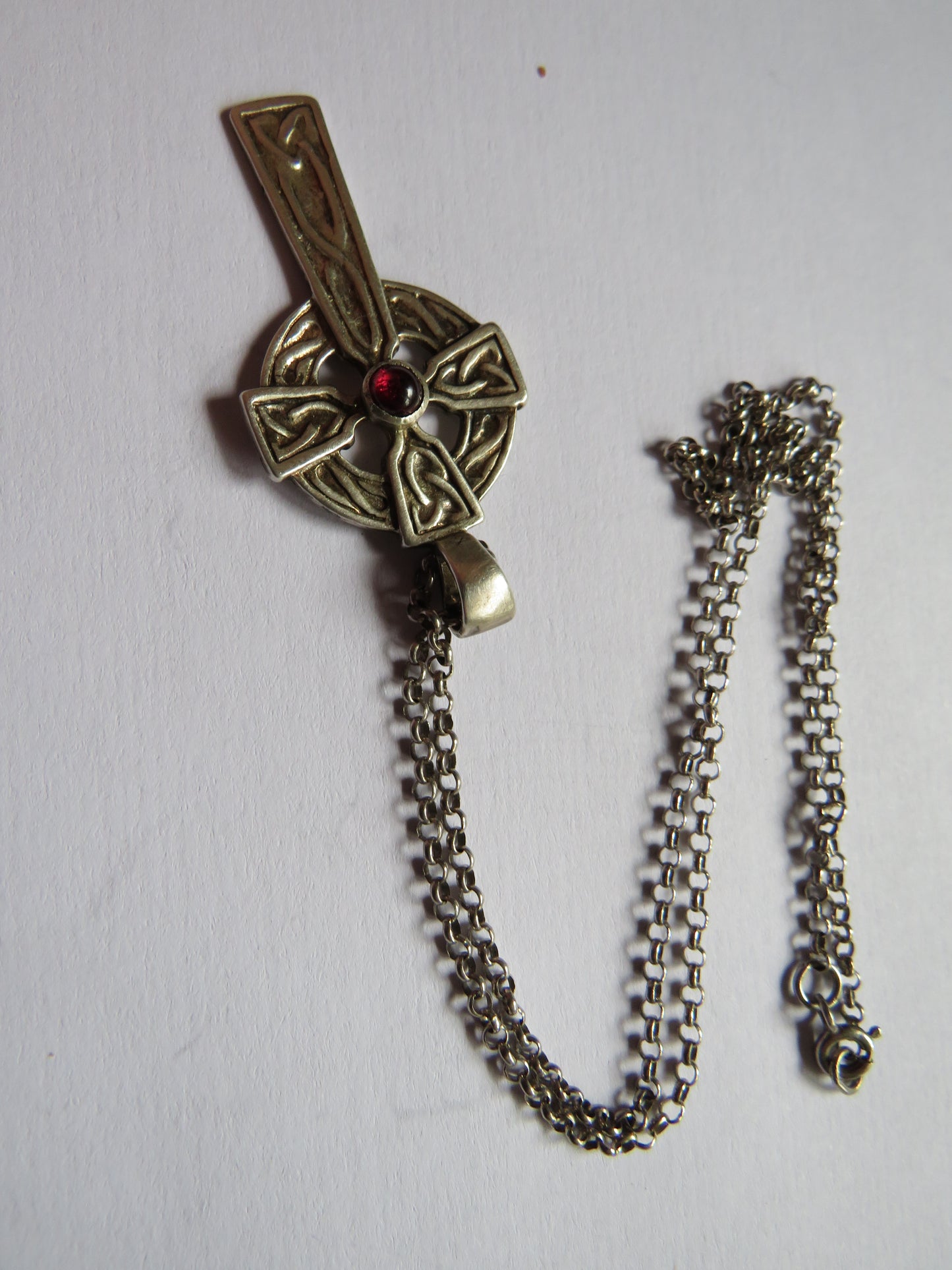 Vintage Ladies Sterling Silver Necklace & Celtic Cross Pendant