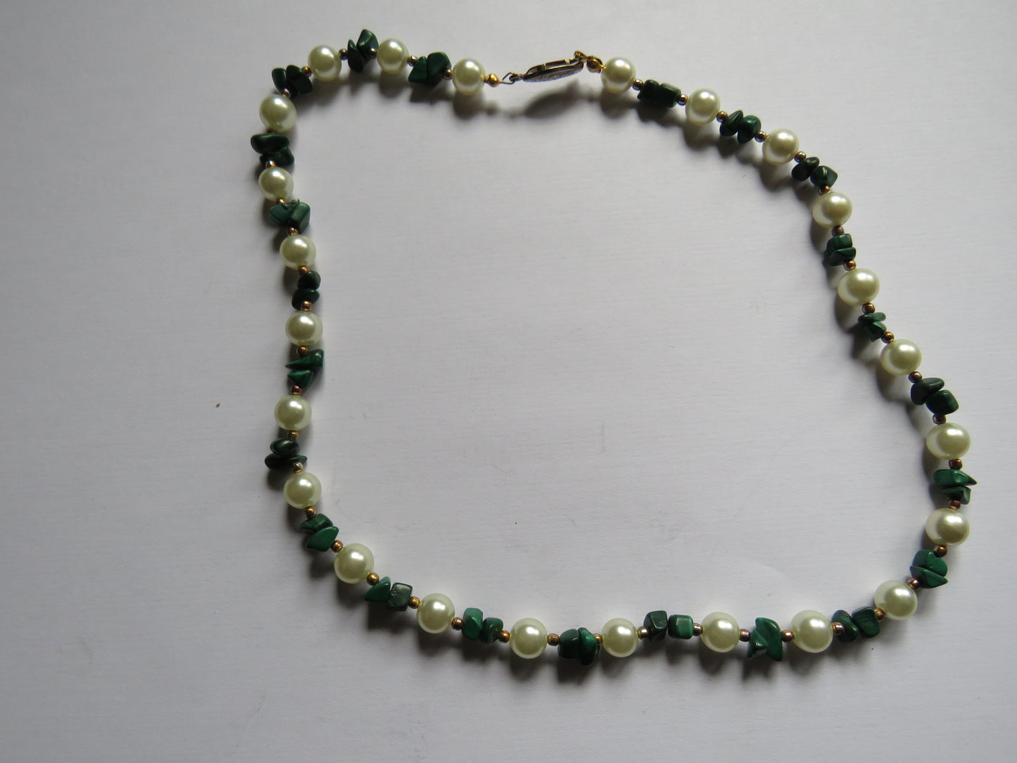 Vintage Ladies Malachite & Simulated Pearl Necklace
