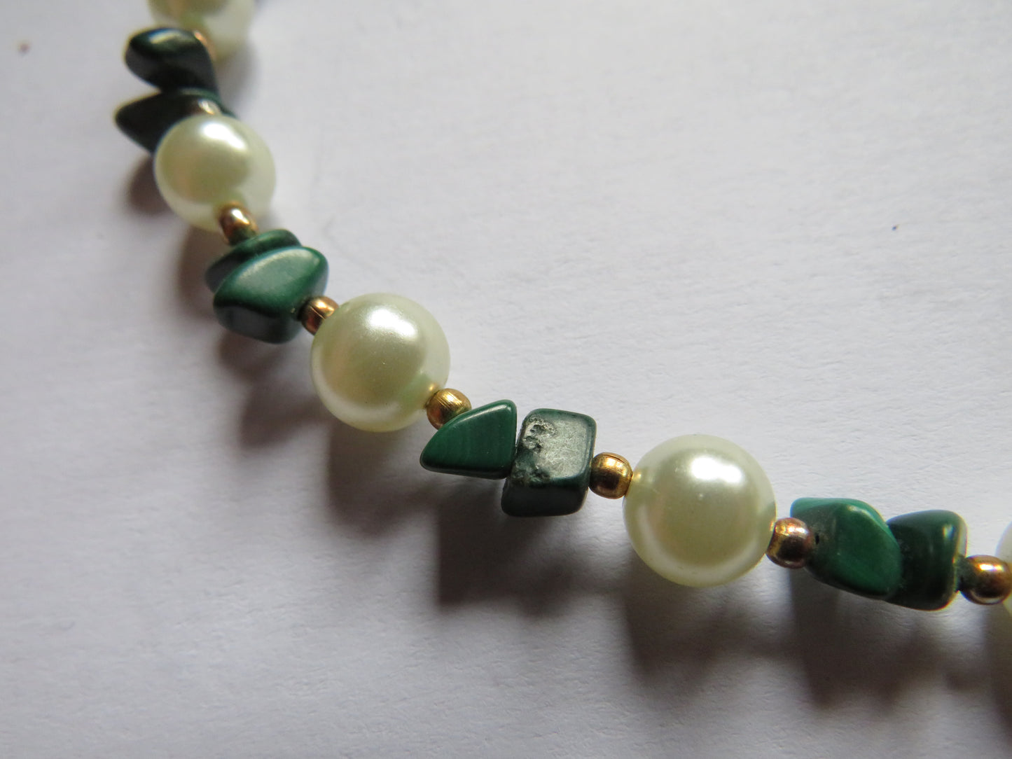 Vintage Ladies Malachite & Simulated Pearl Necklace