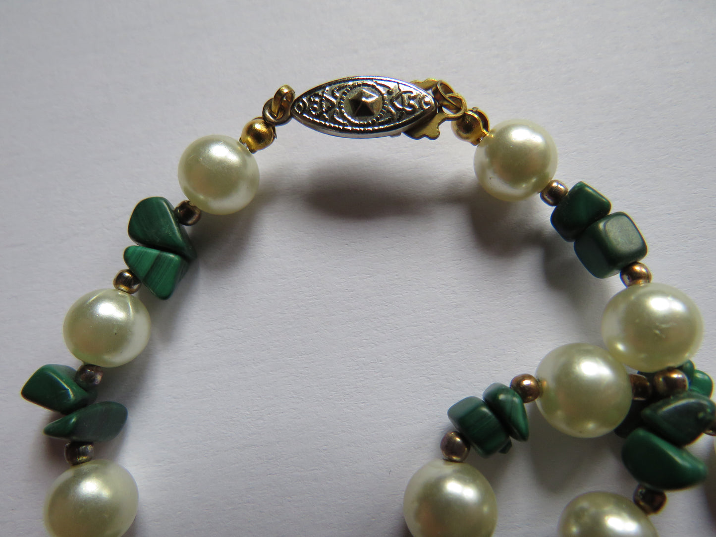 Vintage Ladies Malachite & Simulated Pearl Necklace
