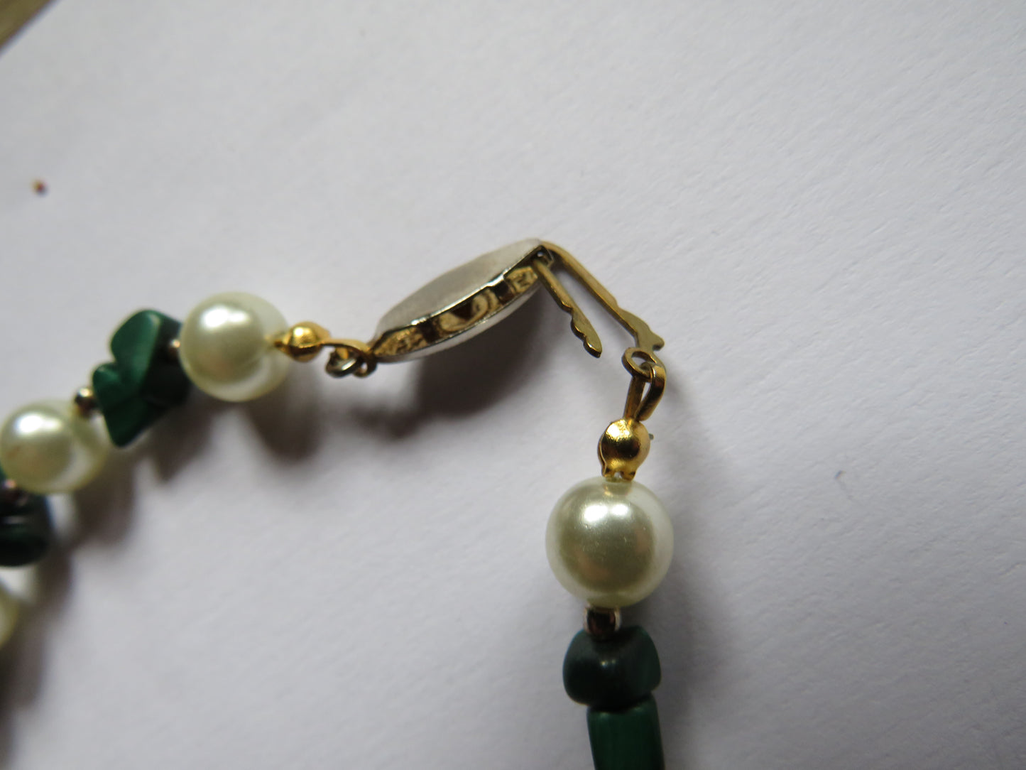 Vintage Ladies Malachite & Simulated Pearl Necklace