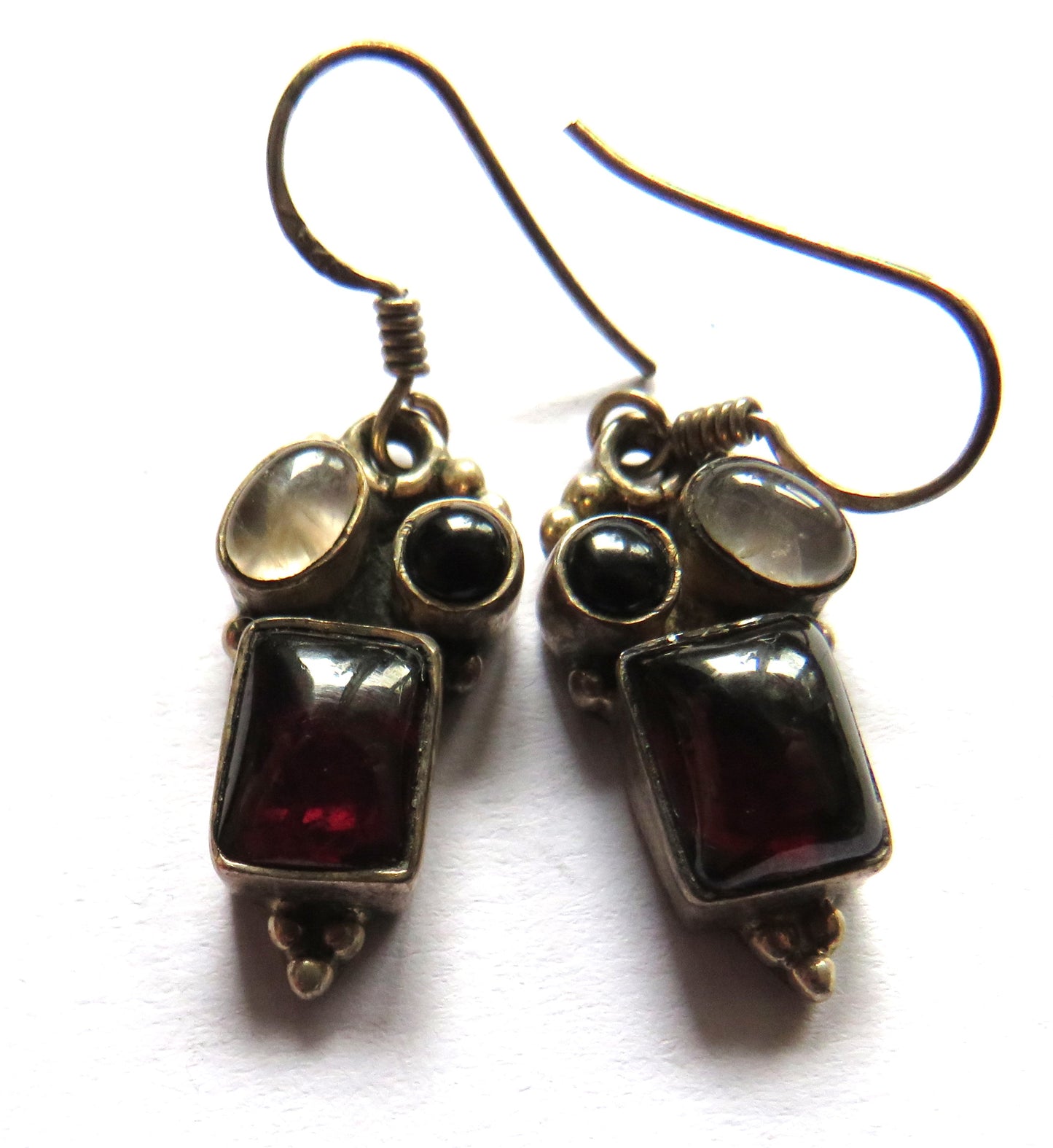 Vintage Sterling Silver & Red Stone Ladies Earrings