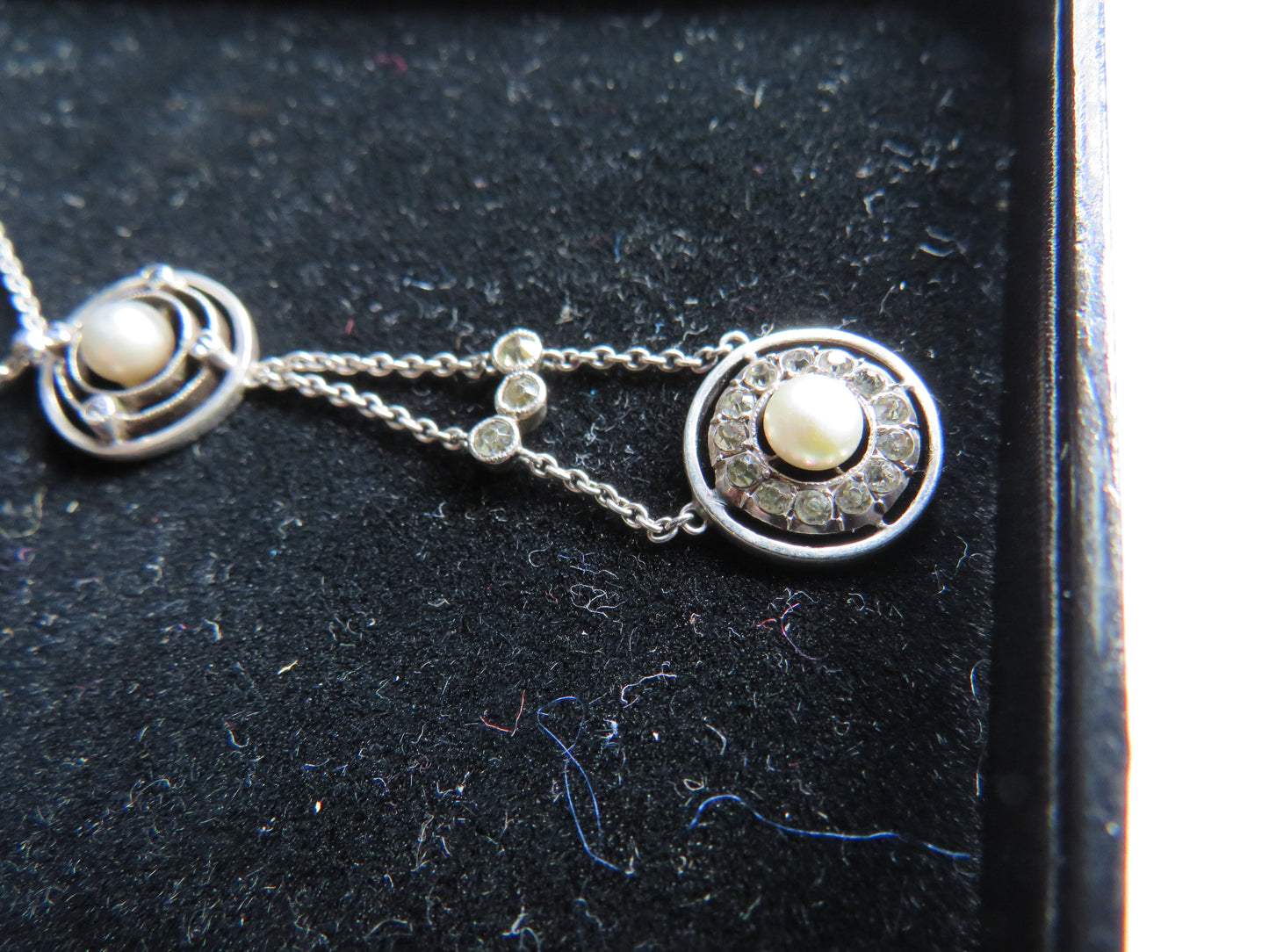 Stylish Ladies Sterling Silver Boxed Necklace & Pendant