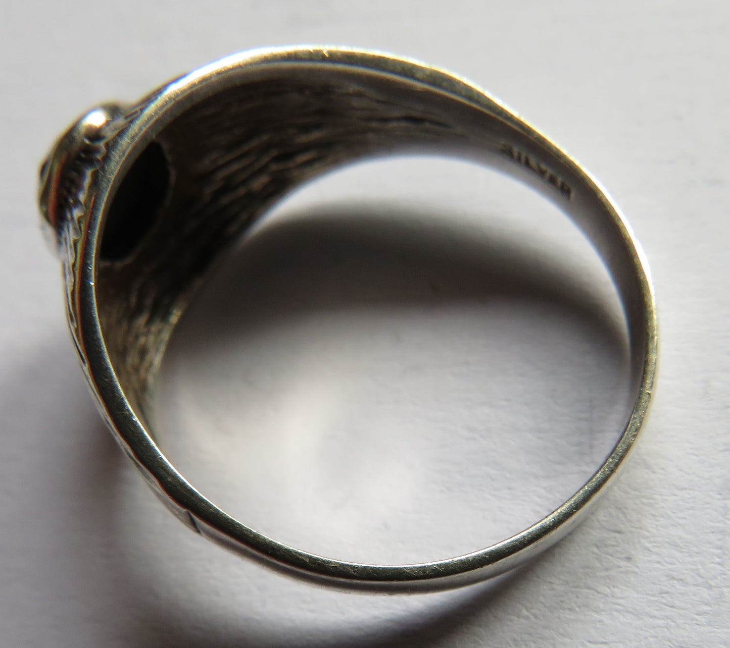 Stylish Ladies Silver & Black Stone Modernist Ring - UK Size Q