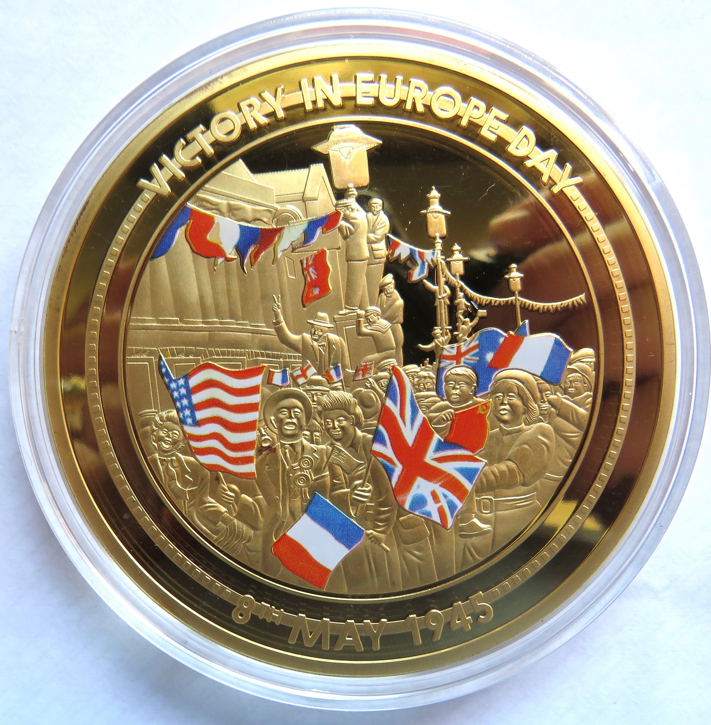 Large Commemorative Coin / Medal Victory In Europe Day 70th Anniversary of End of WWII