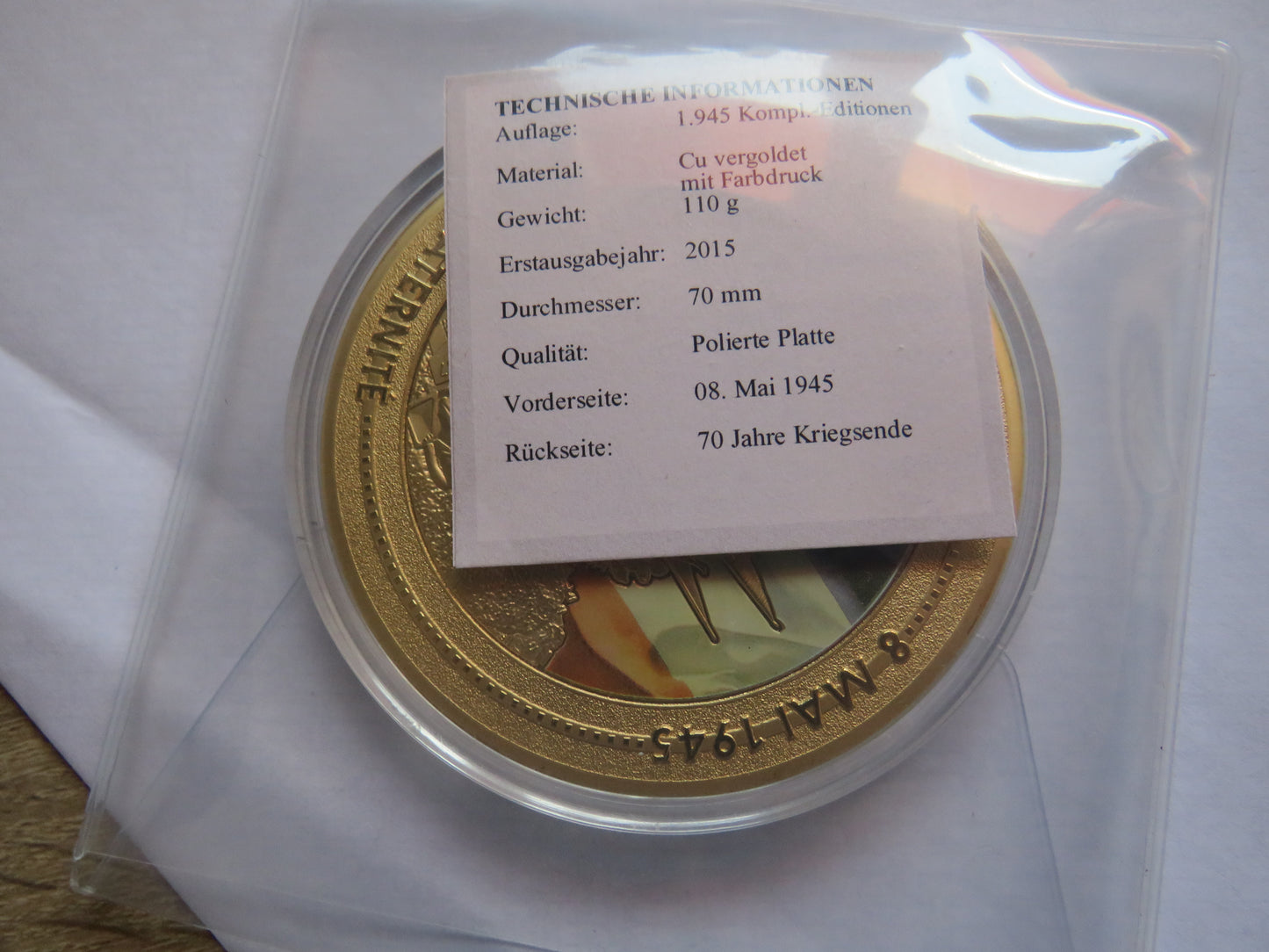 Large Commemorative Coin / Medal Liberte Egalite Fraternite 70th Anniversary of End of WWII