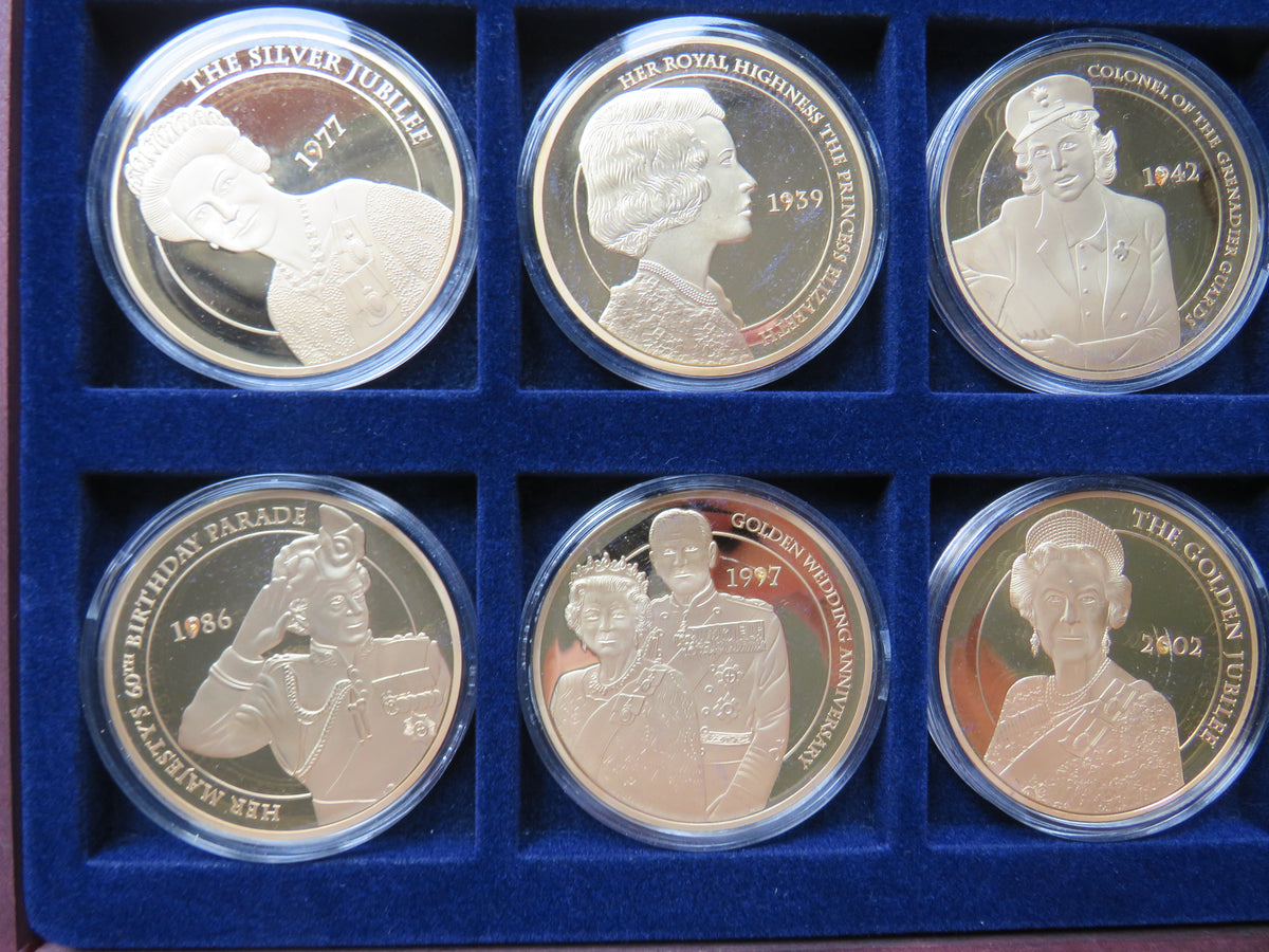 Portraits of Queen Elizabeth Cased 12 Coin / Medal Set 50mm Diameter