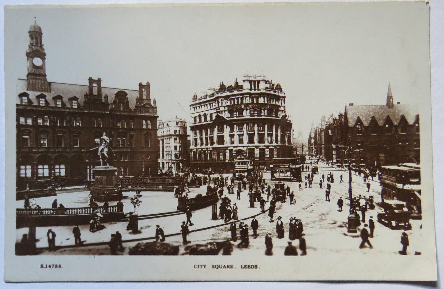 Vintage Postcard of City Square, Leeds