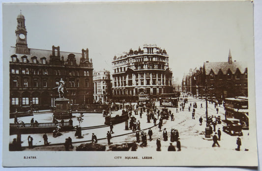 Vintage Postcard of City Square, Leeds