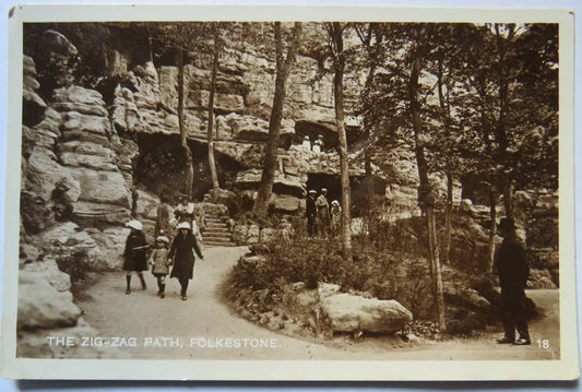 Vintage Postcard of The Zig-Zag Path, Folkestone 1932