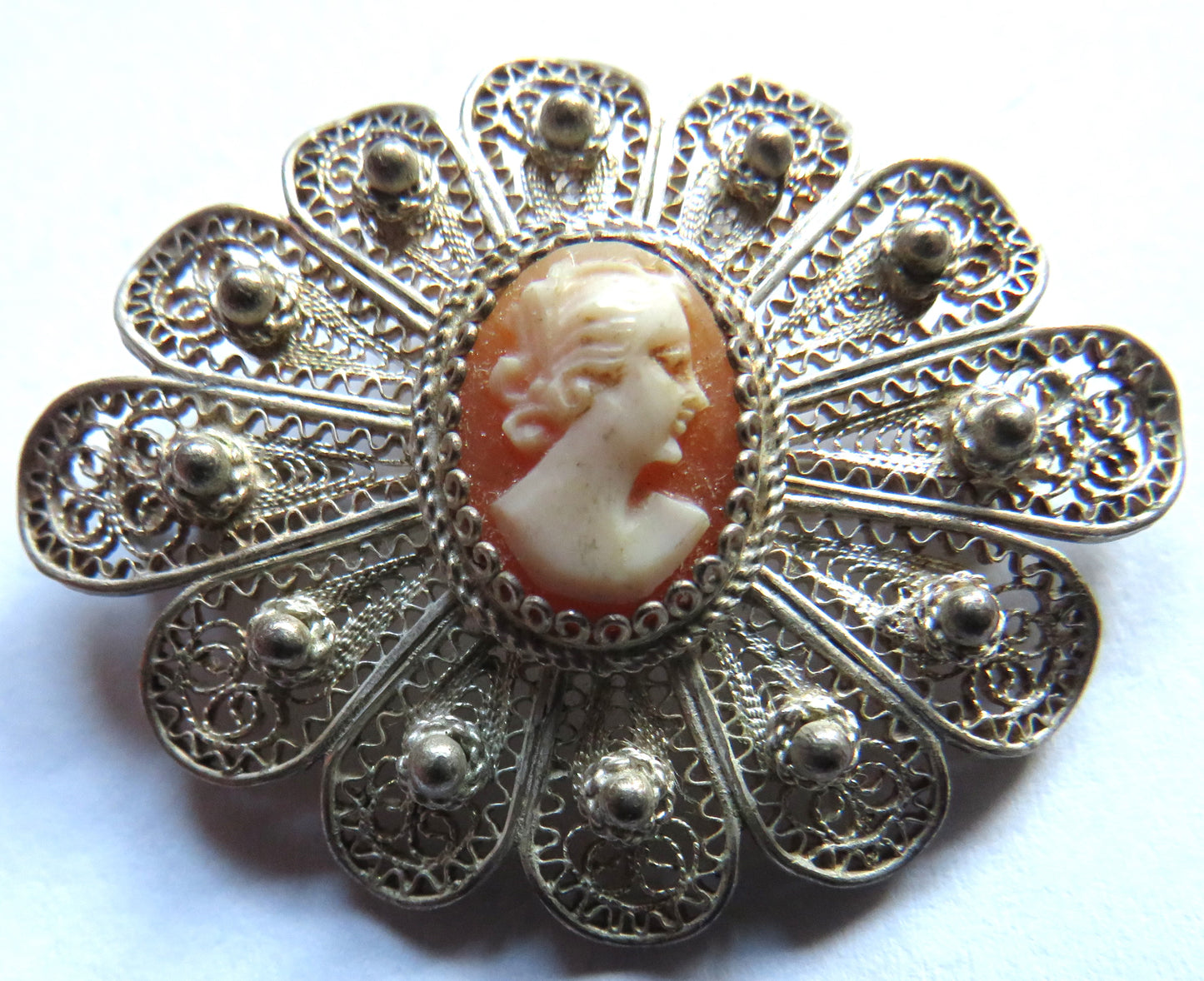 Vintage .800 Continental Silver Filigree & Cameo Ladies Brooch
