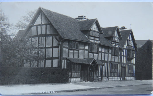 Vintage Postcard of Shakespeare's House 1939