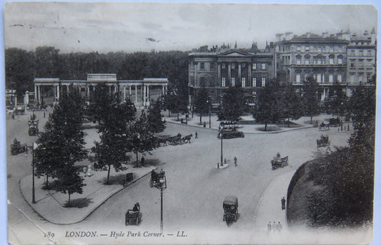 Vintage Postcard of London - Hyde Park Corner