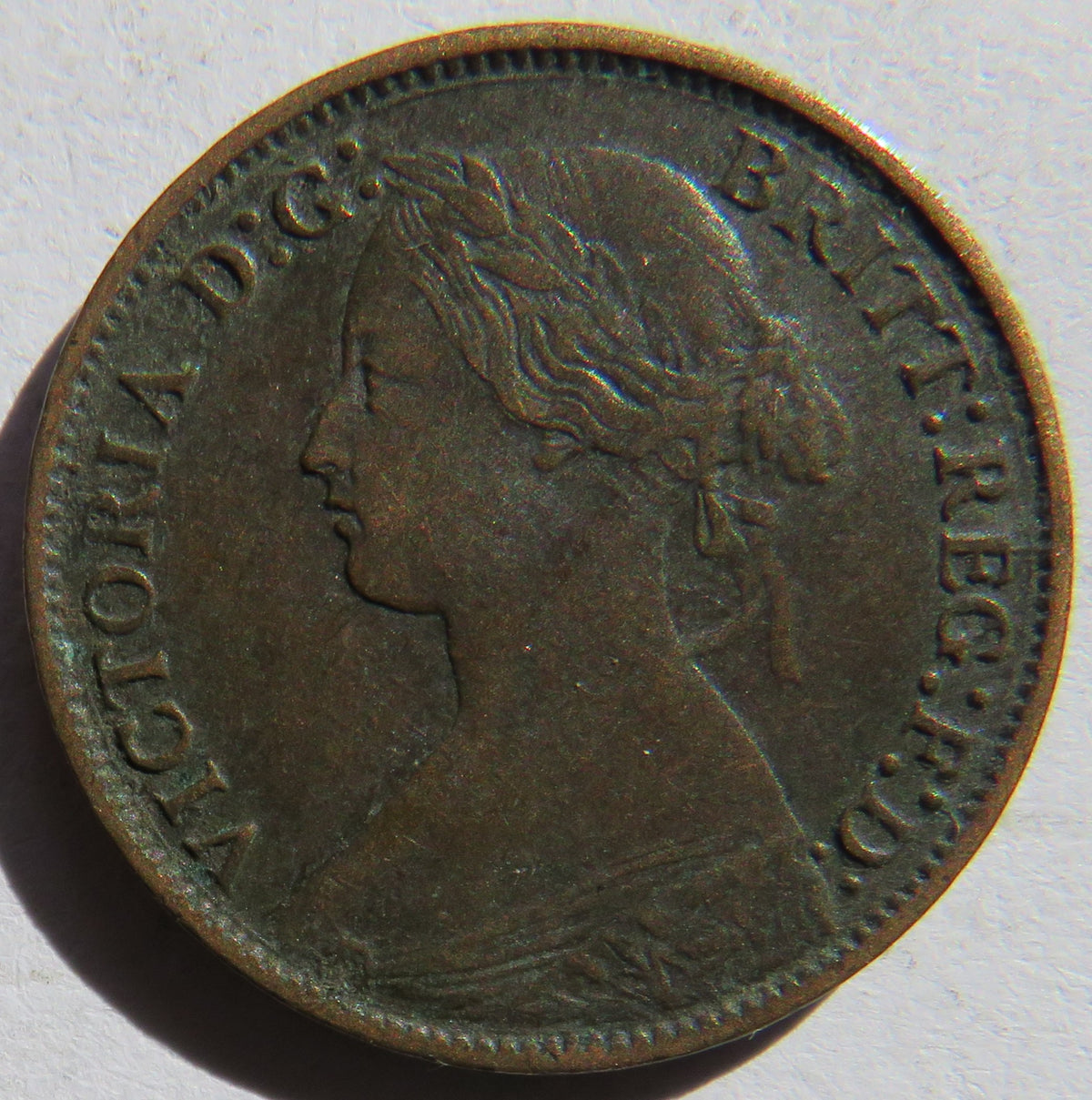 1861 Queen Victoria Bun Head Farthing Coin - Great Britain