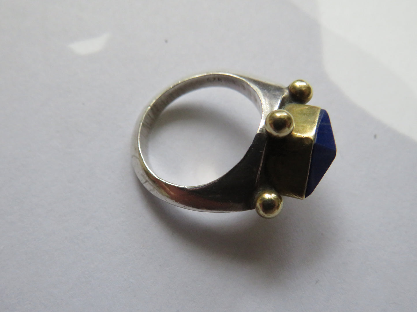 Stylish Ladies Sterling Silver, Gold & Lapis Lasuli Ring - UK Size M