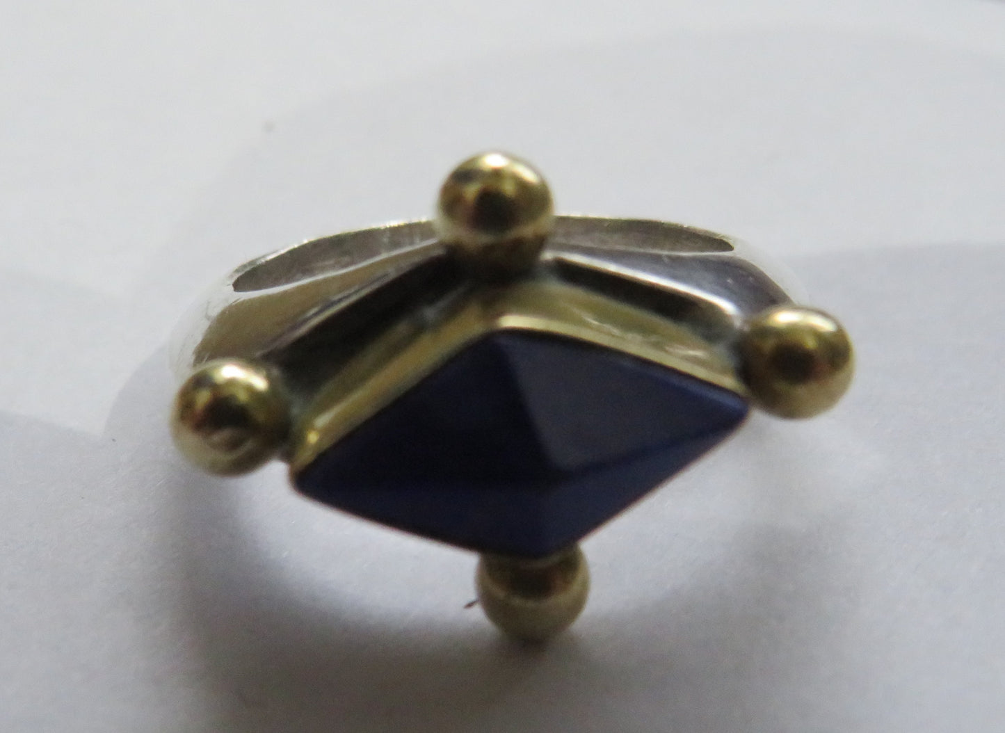 Stylish Ladies Sterling Silver, Gold & Lapis Lasuli Ring - UK Size M