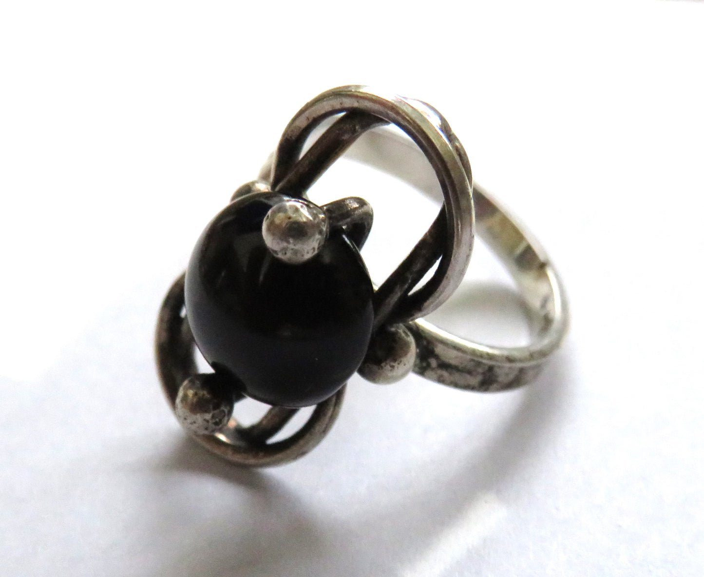 Stylish Ladies .900 Silver & Black Stone Ring UK Size - M