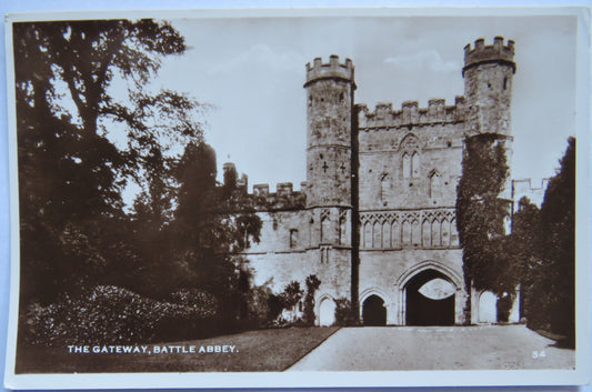 Vintage Postcard of The Gateway, Battle Abbey