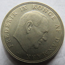 Load image into Gallery viewer, 1963 Denmark One Krone Coin
