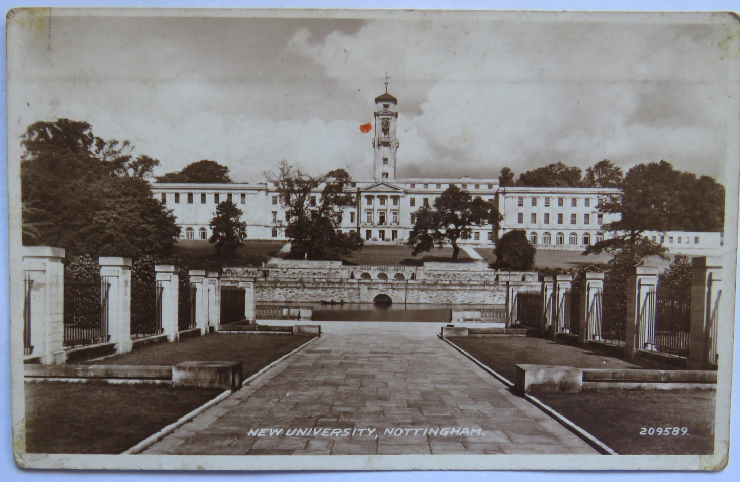 Vintage Postcard of New University, Nottingham
