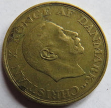 Load image into Gallery viewer, 1947 Denmark One Krone Coin
