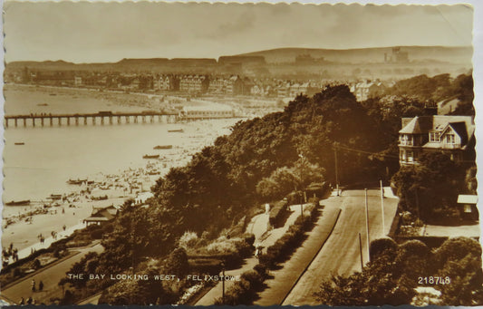Vintage Postcard of The Bay Looking West, Felixstowe 1960