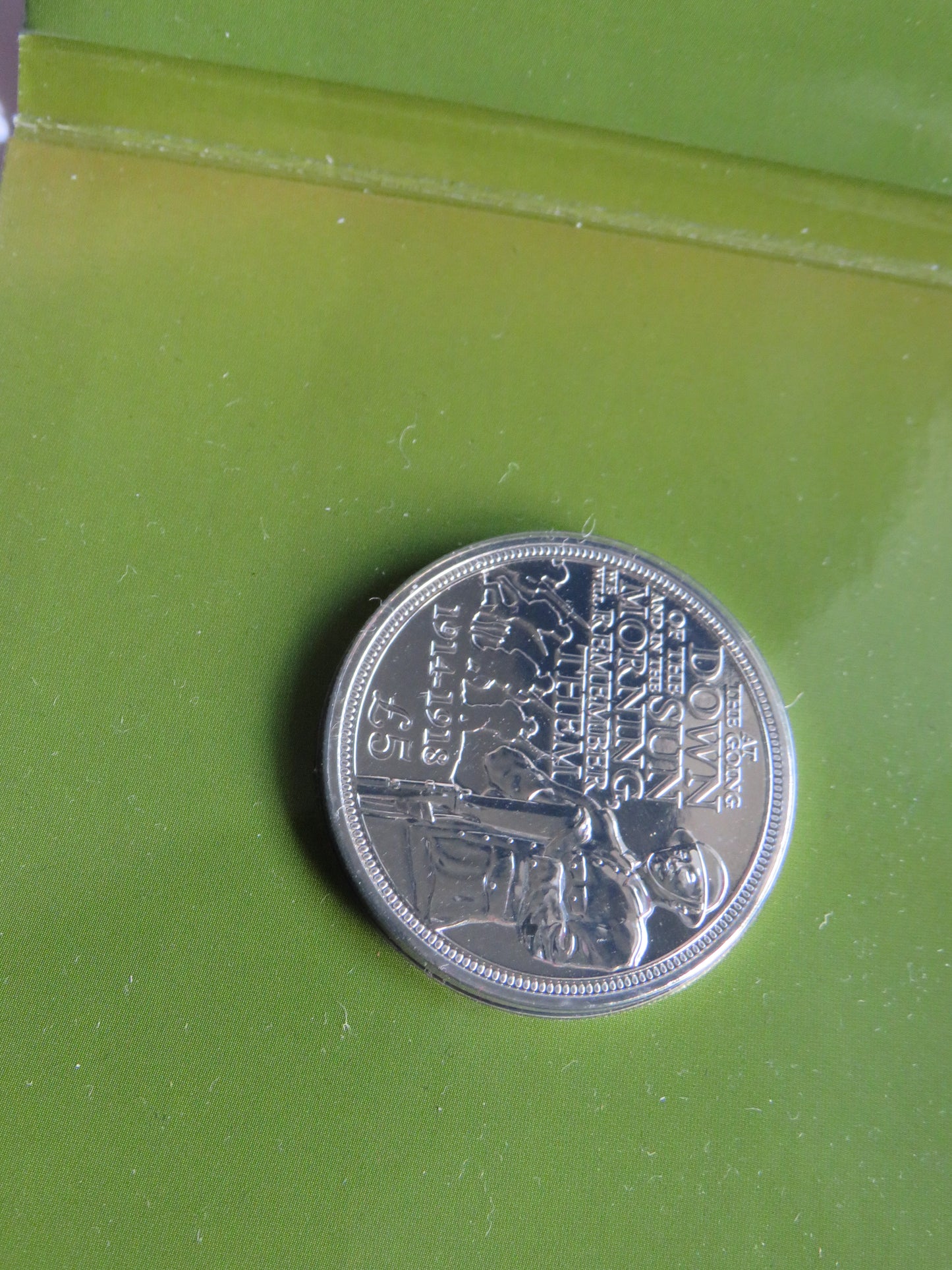 2014 Guernsey £5 Coin The Centenary of the First World War 1914-1918 100th Anniversary