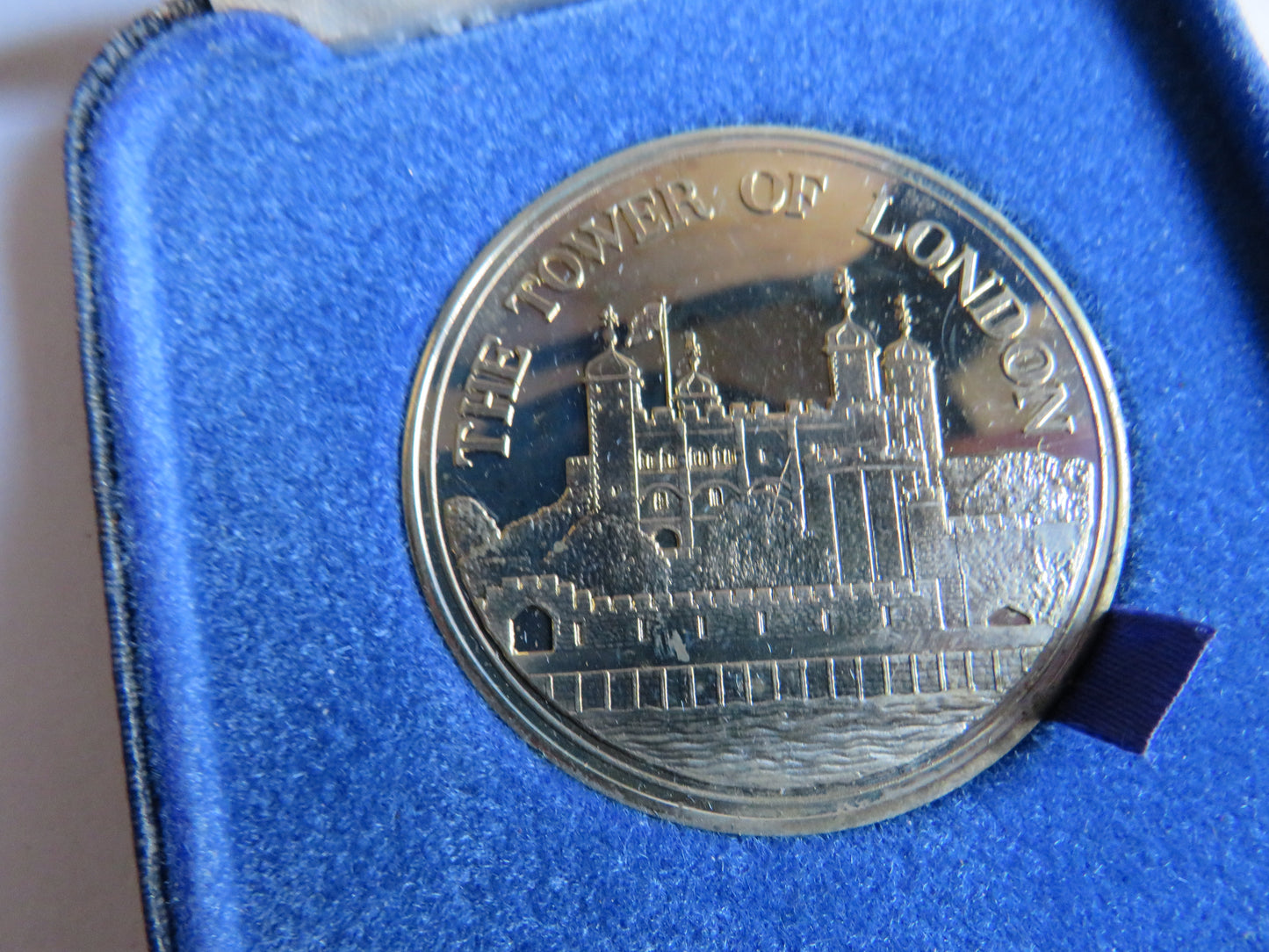 1980 Tower of London Cased Commemorative Medal / Coin