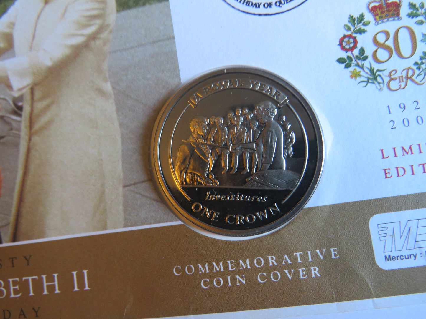 2005 Gibraltar One Crown Coin & Stamp Cover Queen Elizabeth 80th Birthday