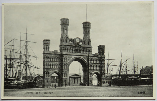Vintage Postcard of the Royal Arch, Dundee image 1