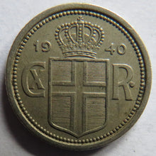 Load image into Gallery viewer, 1940 Iceland 25 Aurar Coin
