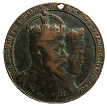 Load image into Gallery viewer, 1902 City of Dundee Coronation of King Edward VII Medal
