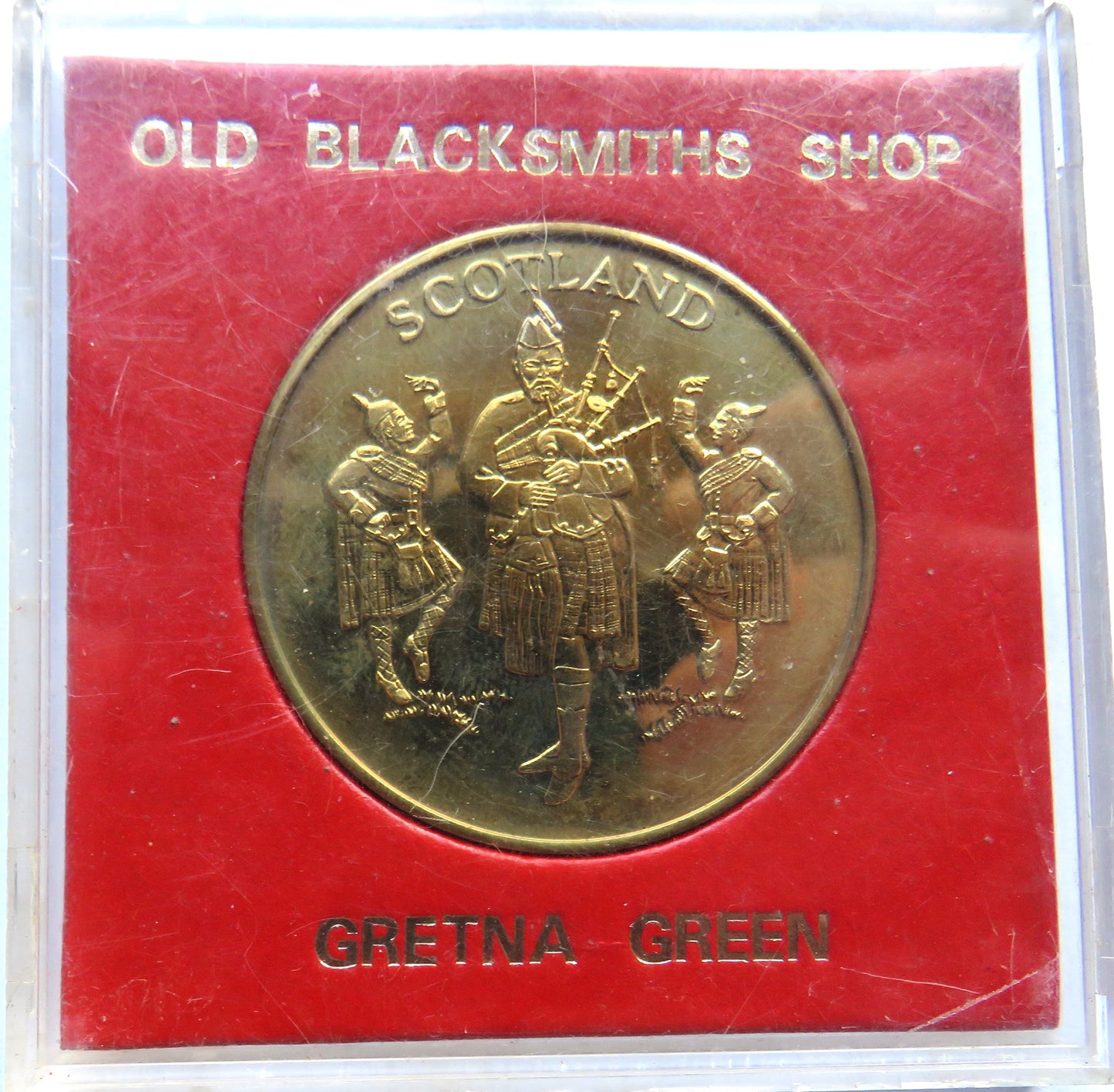 Old Blacksmiths Shop Gretna Green Cased Commemorative Coin / Medal