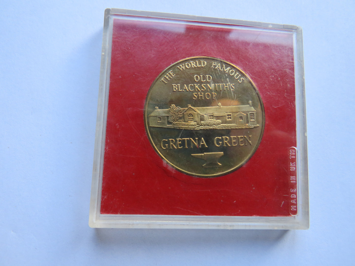Old Blacksmiths Shop Gretna Green Cased Commemorative Coin / Medal