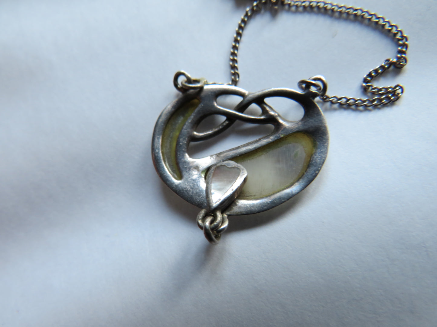 Stylish Ladies Sterling Silver Necklace & Pendant