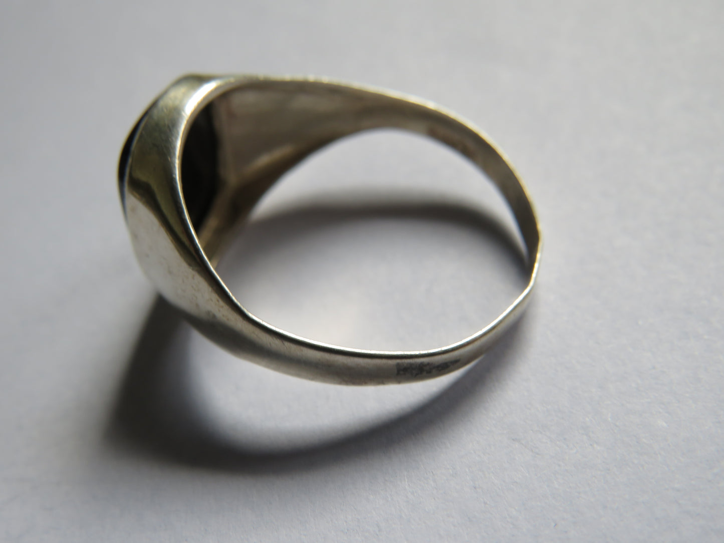Vintage Men's Silver & Black Stone Ring - Size U