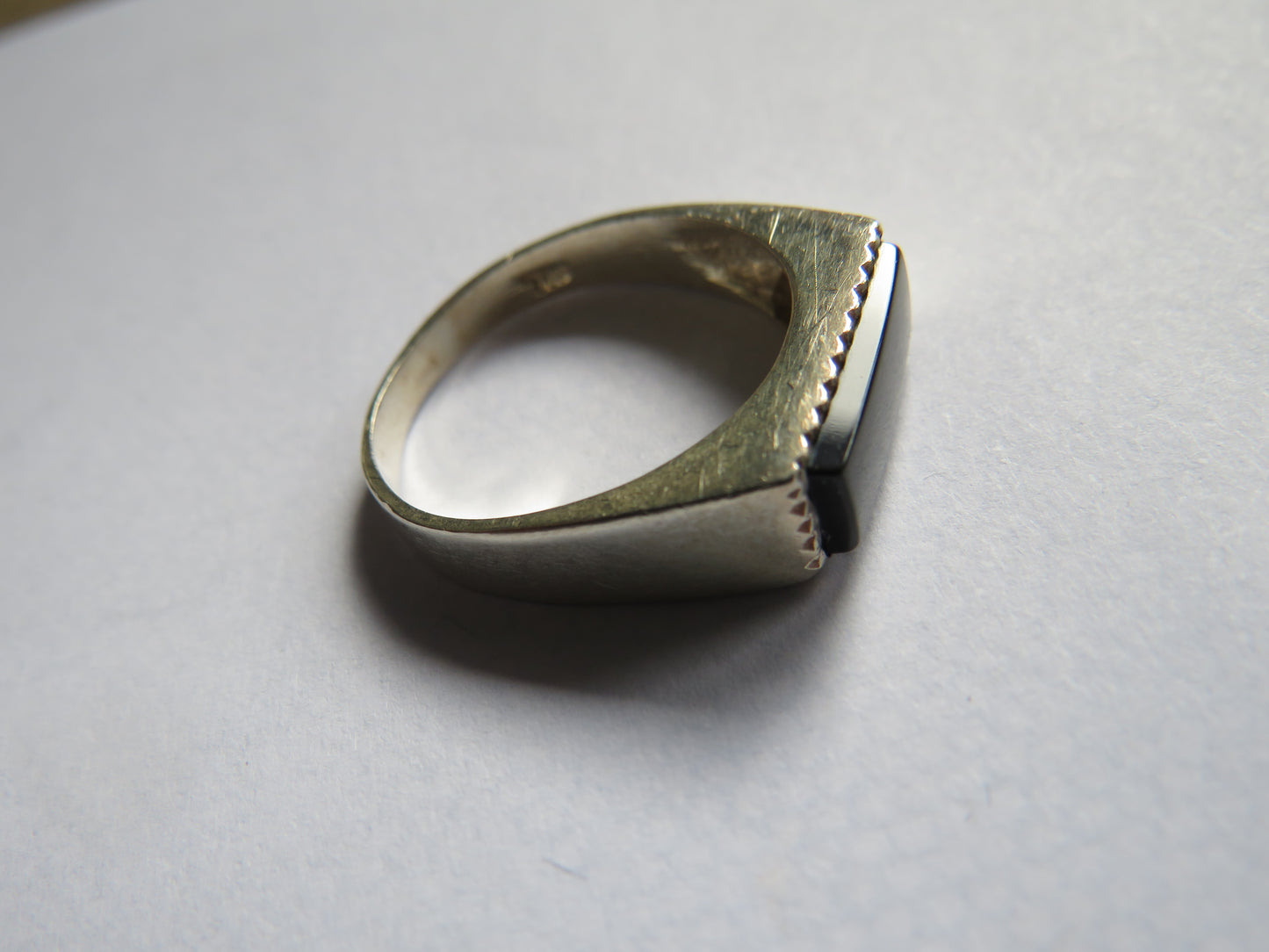 Vintage Silver & Black Stone Ring - Size P