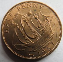 Load image into Gallery viewer, 1967 Queen Elizabeth II Halfpenny Coin In High Grade - Great Britain
