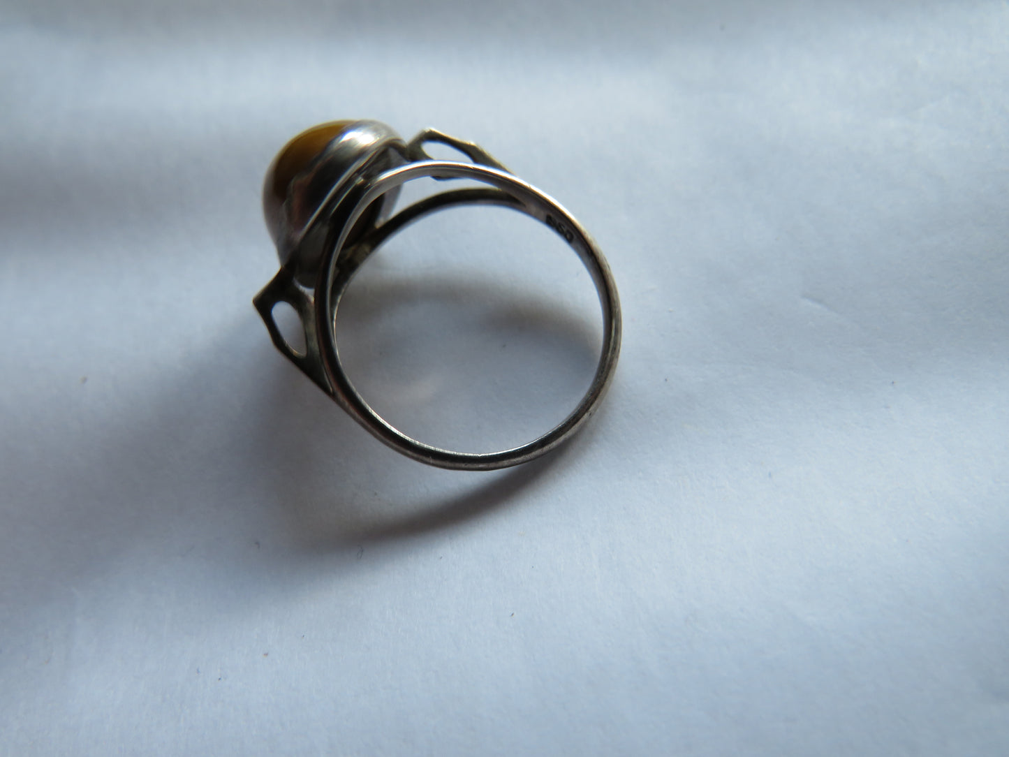Vintage Ladies Silver & Amber Coloured Stone Ring - UK Size O & 1/2