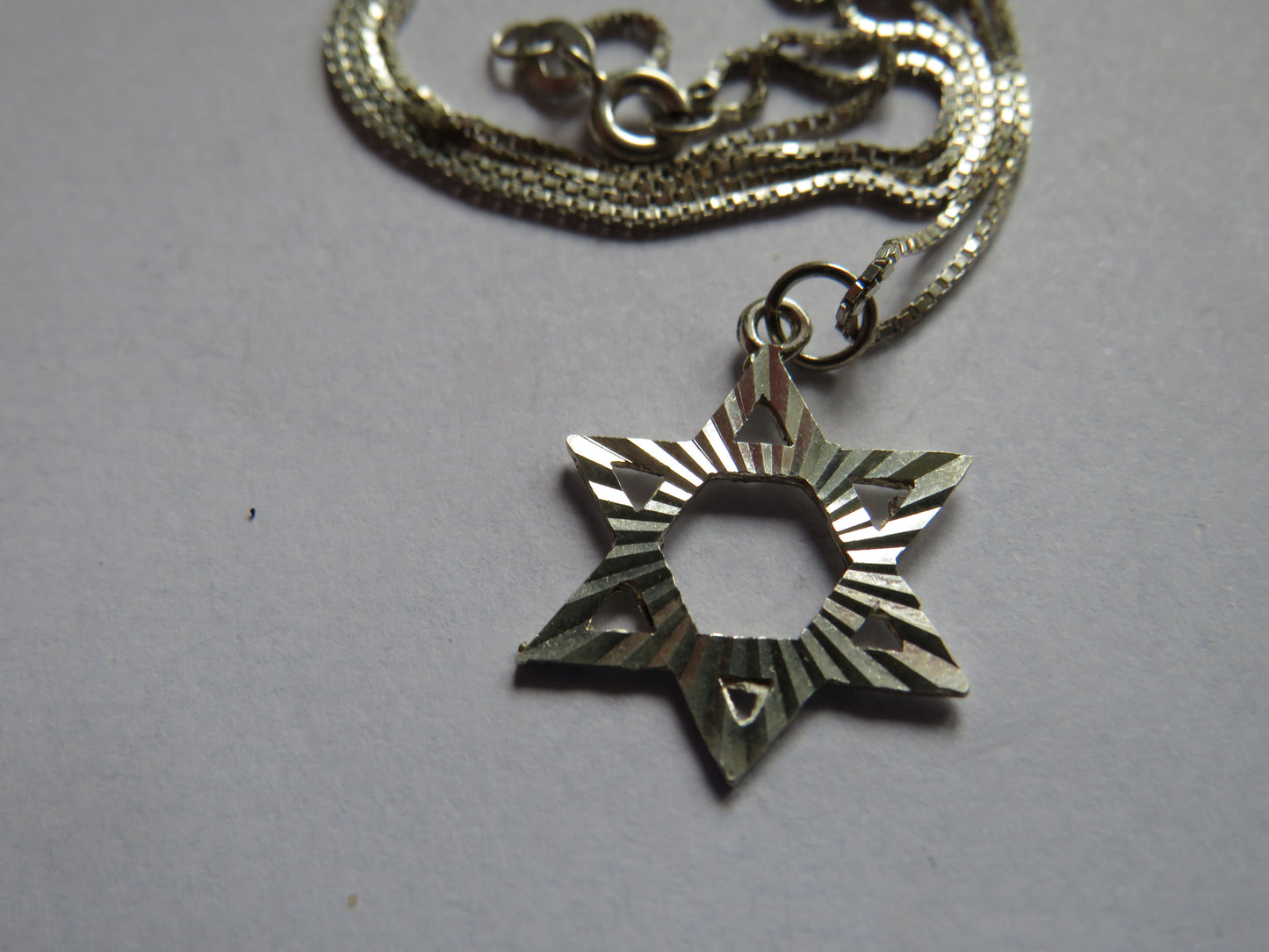 Ladies Sterling Silver Necklace & Star Pendant