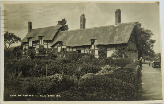 Vintage Postcard of Anne Hathaway's Cottage, Shottery 1947